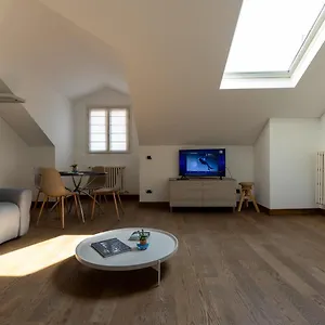 Maison One Nel Centro Di , Milan Italy